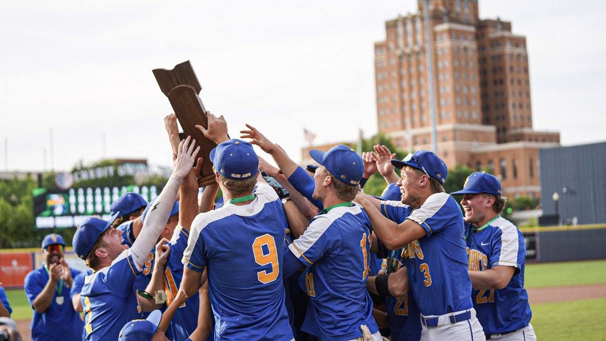 oh_report's tweet photo. Delphos St. John's (20-7) adds a baseball ⚾️ D7 State Championship to go along with their 2026 Boy's Basketball title 🏀 with a dominating 10-0 (6 Inn)  victory over Leipsic (19-10) 🏆🏆  It's the Blue Jays 1st baseball title, making the most of their only Finals appearance, led by junior pitcher Andrew Elwer's shutout performance with 6 IP, 5 H, 1 BB, and 8 K's 🤩