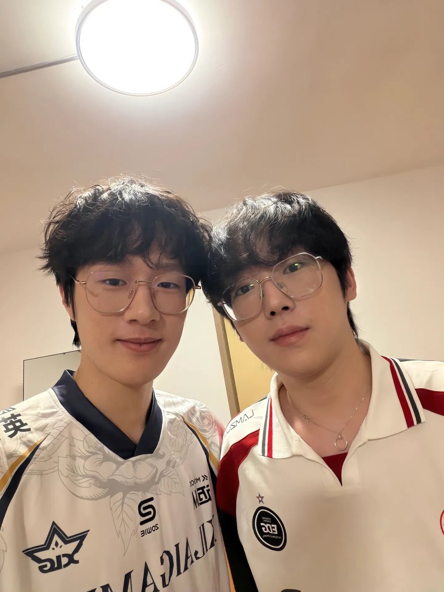 xie510235046273's tweet photo. XLG.Lysoar&amp;EDG.Smoggy https://t.co/5PwauHhRHS