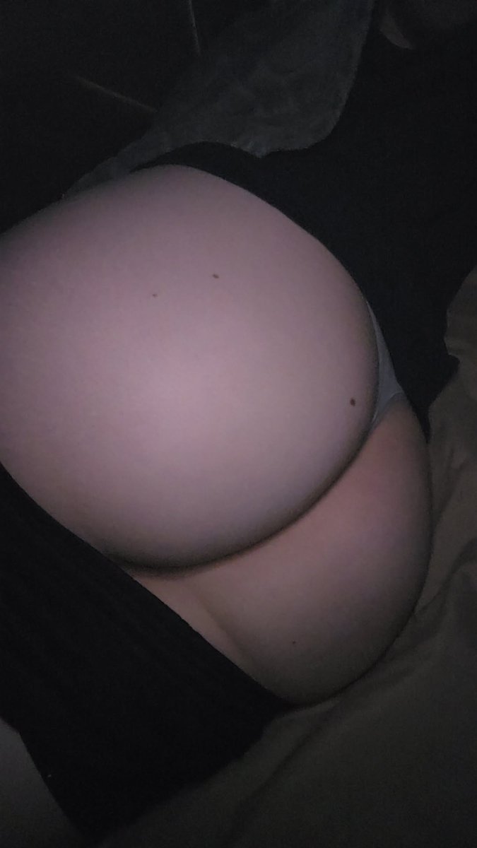 kkfeetaa's tweet photo. Phat ass 😘 https://t.co/X8jvWtmn8E