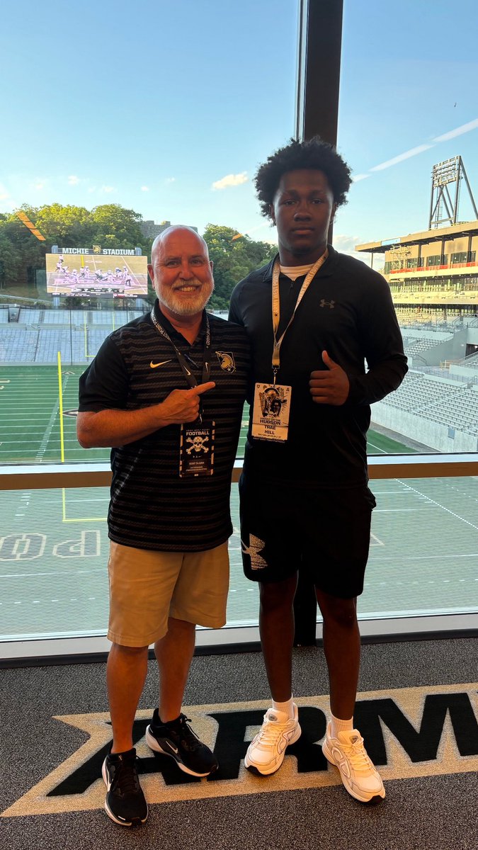 TraeHill0's tweet photo. I had a amazing time visiting my future home. I can’t wait to be back @ArmyWP_Football 🏴☠️!!!
@coach_sloan @Coach_Burks @EauGallieHC
@247Sports @ChadSimmons_
@JonSantucci @adamgorney @ZBlostein247
@QNHall_Uno_JTG @EGCoach_Ramos
@Danian_74 @coreyjohnson_
@CoachTrent3Guy #bEGreat https://t.co/txOmTv3Jn6