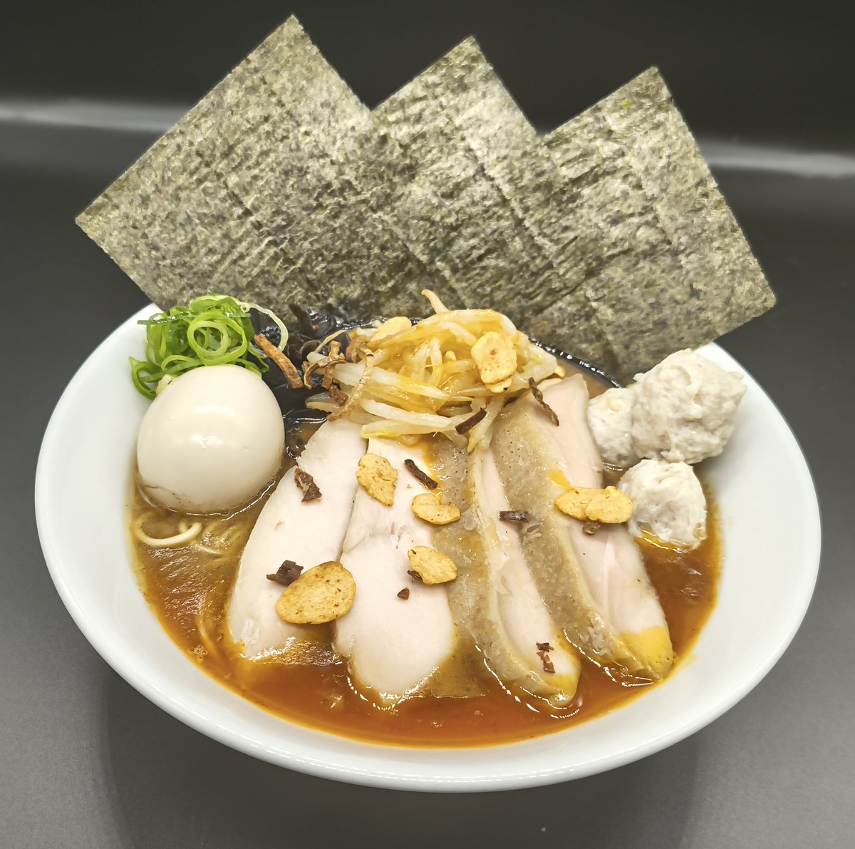 superchikinto's tweet photo. おはようございます
本日の営業予定です。

12:00～16:00

今日は、ワンオペです。
よろしくお願いします🍜 https://t.co/goIM4PVCsm