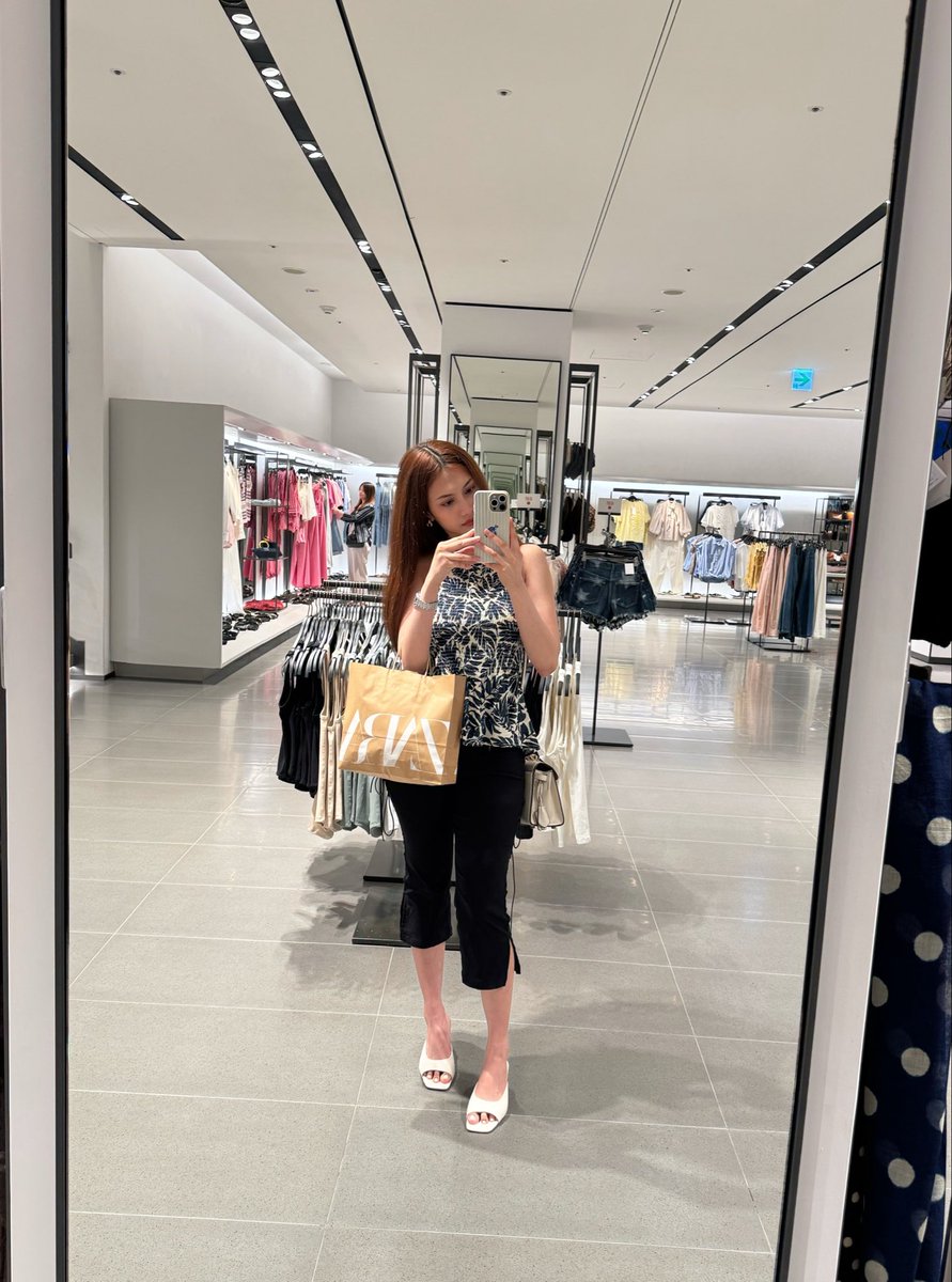 imabella5's tweet photo. 🛍️🥰 https://t.co/lBcRuLoq8G