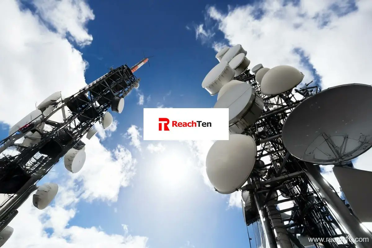 NewsBFM's tweet photo. Sarawak-based Reach Ten said it invested about US$1 million in SpaceX, with the indicative value of its stake estimated at US$2.81 million. 

This came as SpaceX founder Elon Musk became the world's first trillionaire after the company listed on the Nasdaq at a valuation of US$2.2 trillion.

🧵1