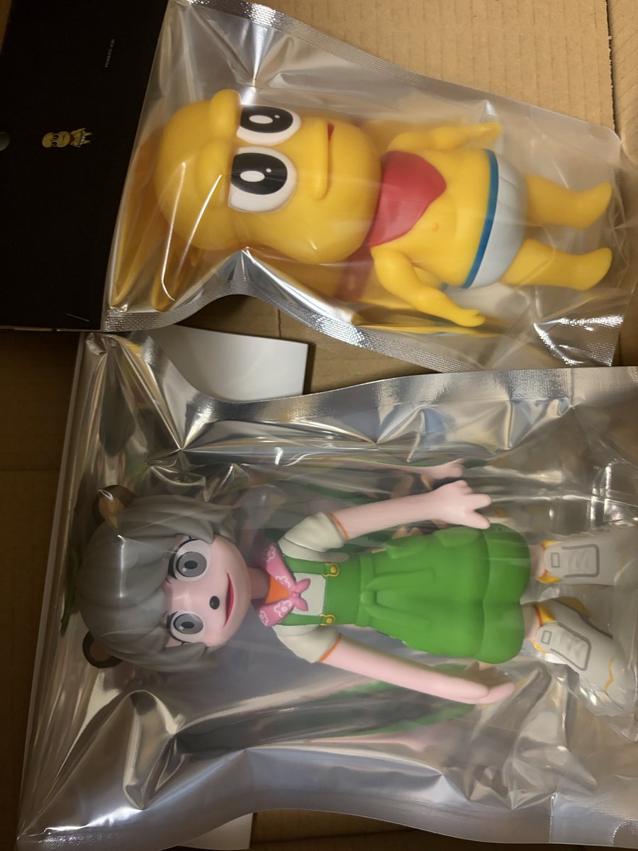 issho_3's tweet photo. ぽこぴーのソフビ届いた！
狸豆商店の箱も可愛いな https://t.co/mvAzCThHBM