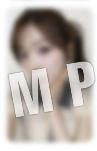 mh_o08's tweet photo. 会場限定トレカ4���まとめて安価で売ってくださる方いますか？🥹🥹
メルカリ通しての取引希望してます。 https://t.co/f7HTRnL6V9