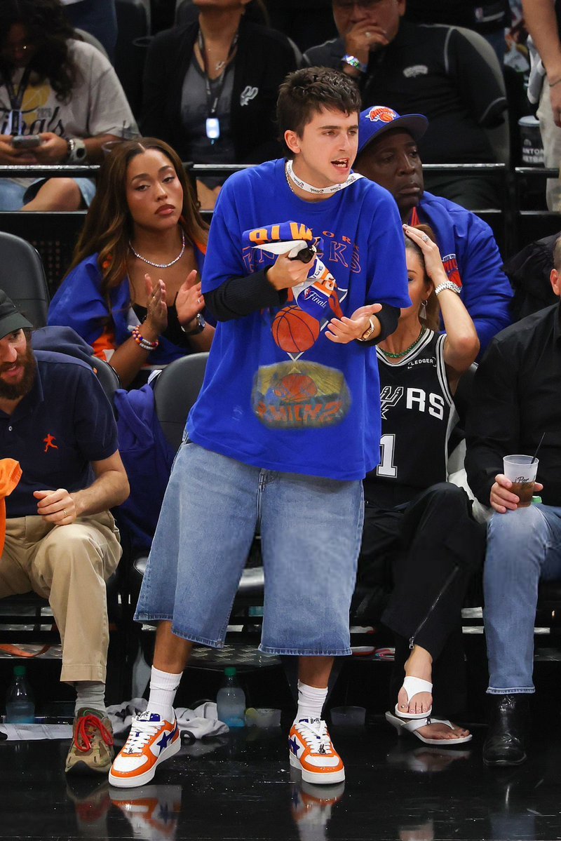 GuadagninoFilms's tweet photo. The youngest Knicks coach ever https://t.co/pdtrCAFx1M