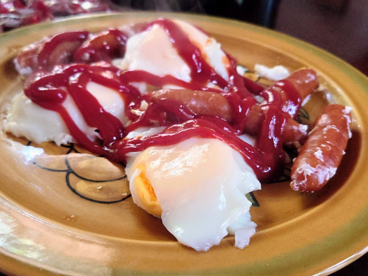 hilockth's tweet photo. ゴキゲンな朝食🥩🍳 https://t.co/PrISDePz7B
