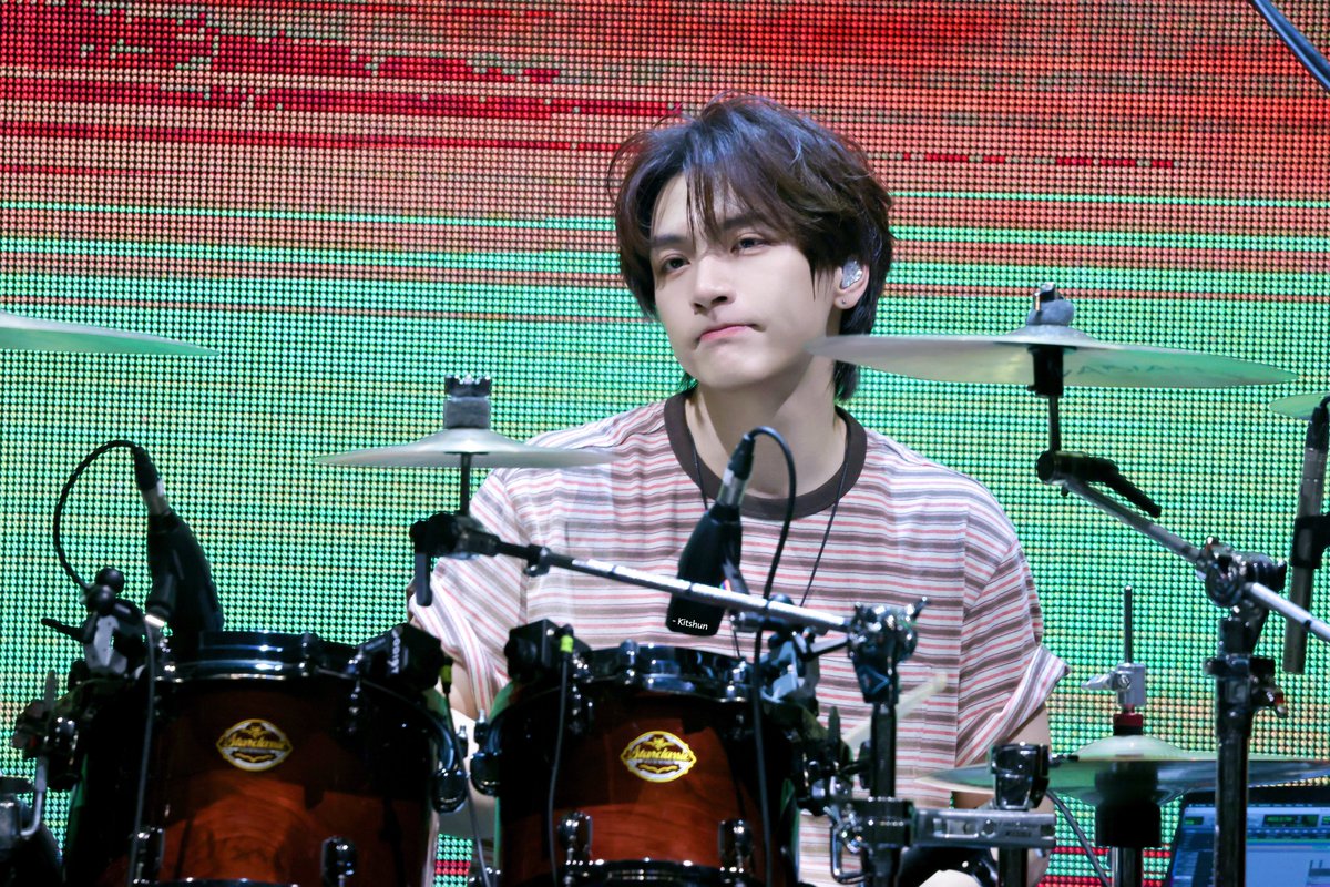 Poppy_yd's tweet photo. 260607 어썸스테이지 부산 DAY2

#엔플라잉 #김재현 #NFlying #KimJaeHyun https://t.co/Fz9cAvMOvE