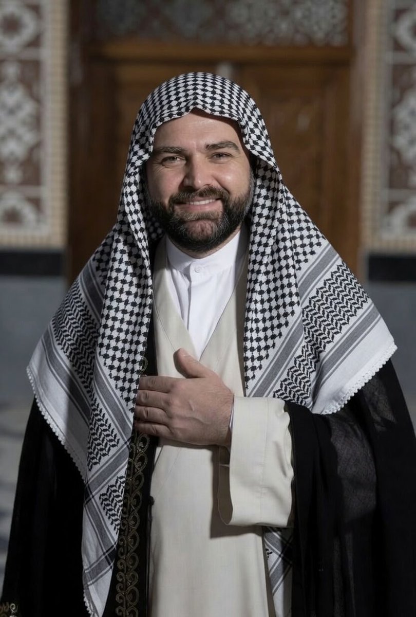 DebbieSchlussel's tweet photo. JD Vance looks much more suited to the garb of his jihadist habibis. Maybe he can change his name a 7th time to something also better suited to him: Mohammed Al-Sarsour (the cockroach) #NEVERVance @jdvance = POS Lowlife https://t.co/zlN5AJqEHf