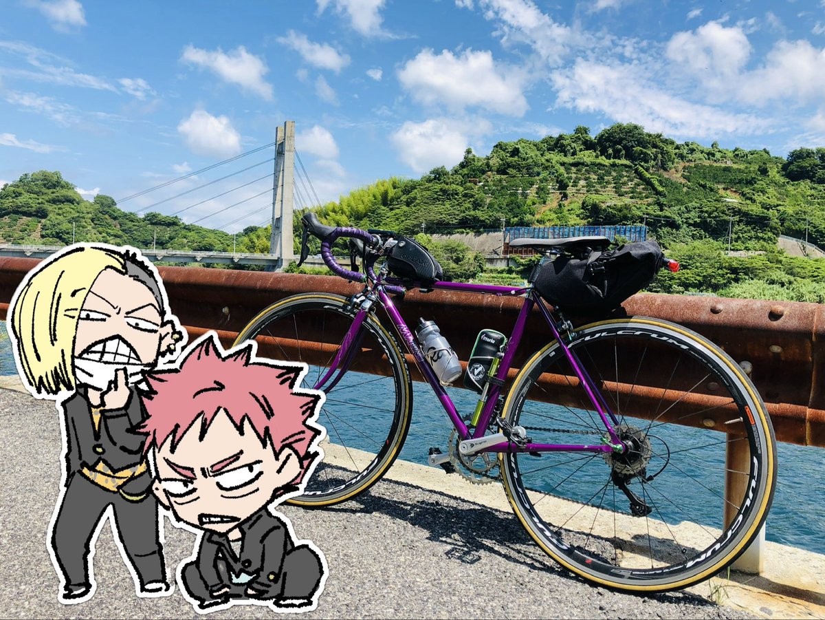 mokemoke_zatta's tweet photo. イラストをiPhoneのステッカーに登録する事を覚えた🤗今更！これは聖地巡礼前に描いておけば現地でペタリできるのでは

写真は以前とびしま海道で呉まで走った時のもけけ号 https://t.co/EPwSm0LWdT
