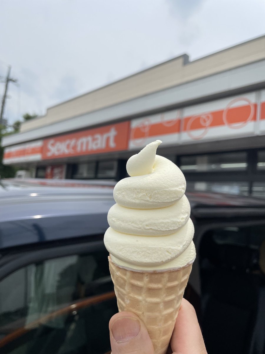 dicekayf's tweet photo. セコマでおつ！とうきびソフトでおつ！ https://t.co/piMBybtk6Q