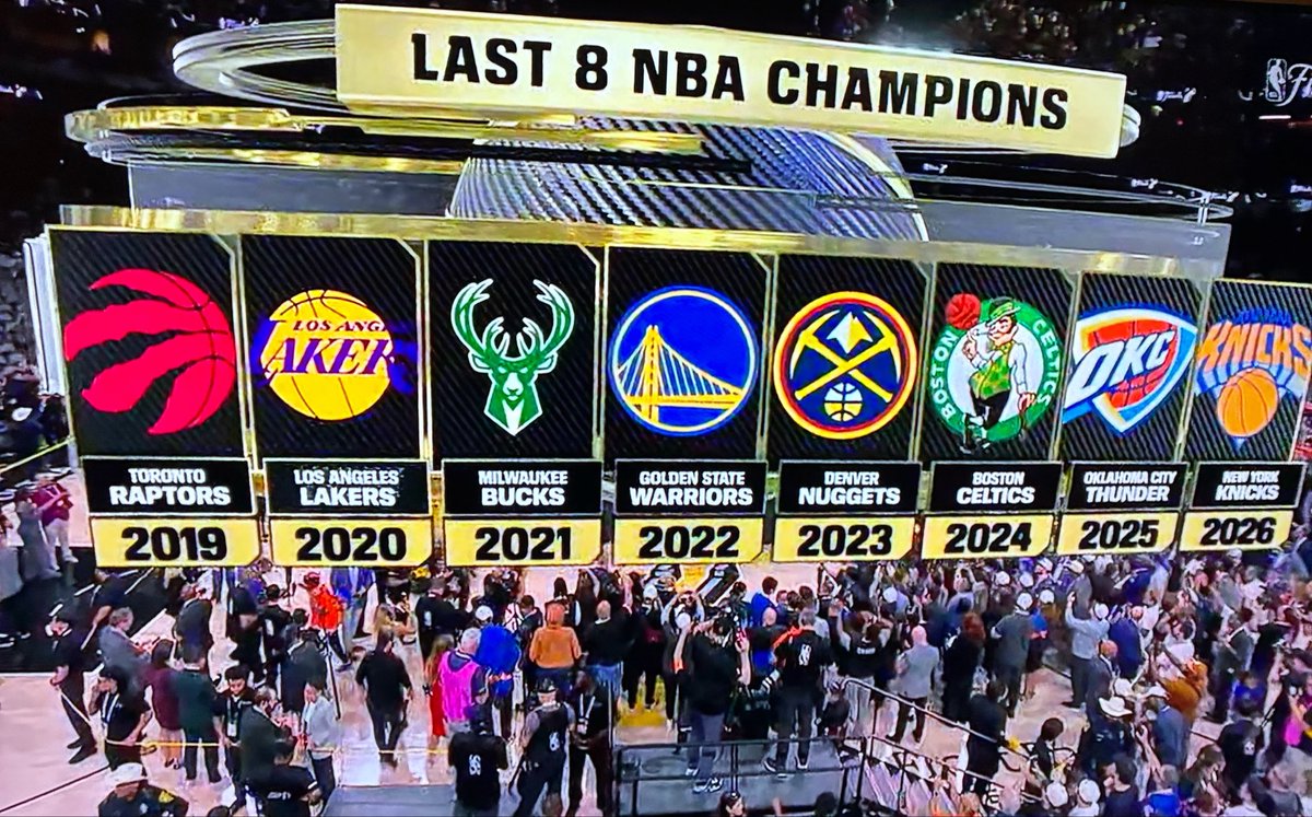 JamCristopher's tweet photo. Crazy era in the NBA https://t.co/DFvJeWdGau