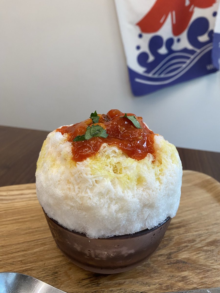 kco_toh's tweet photo. 昨日の　ツキトクルミ　さん
「アラビアータ」
おかわりのちっちゃ氷です
しっかりニンニク、トマト、唐辛子でちゃんと辛くてマジのアラビアータ　でも不思議とミルクに合うなぁ　美味しかった https://t.co/GNmniv4W7c