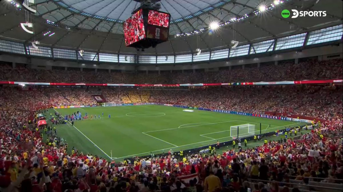 Juanorte09's tweet photo. Estadio lleno para ver Australia vs Turquía. 

 Los anti futbol en la cueva. https://t.co/sRXbpc1orO