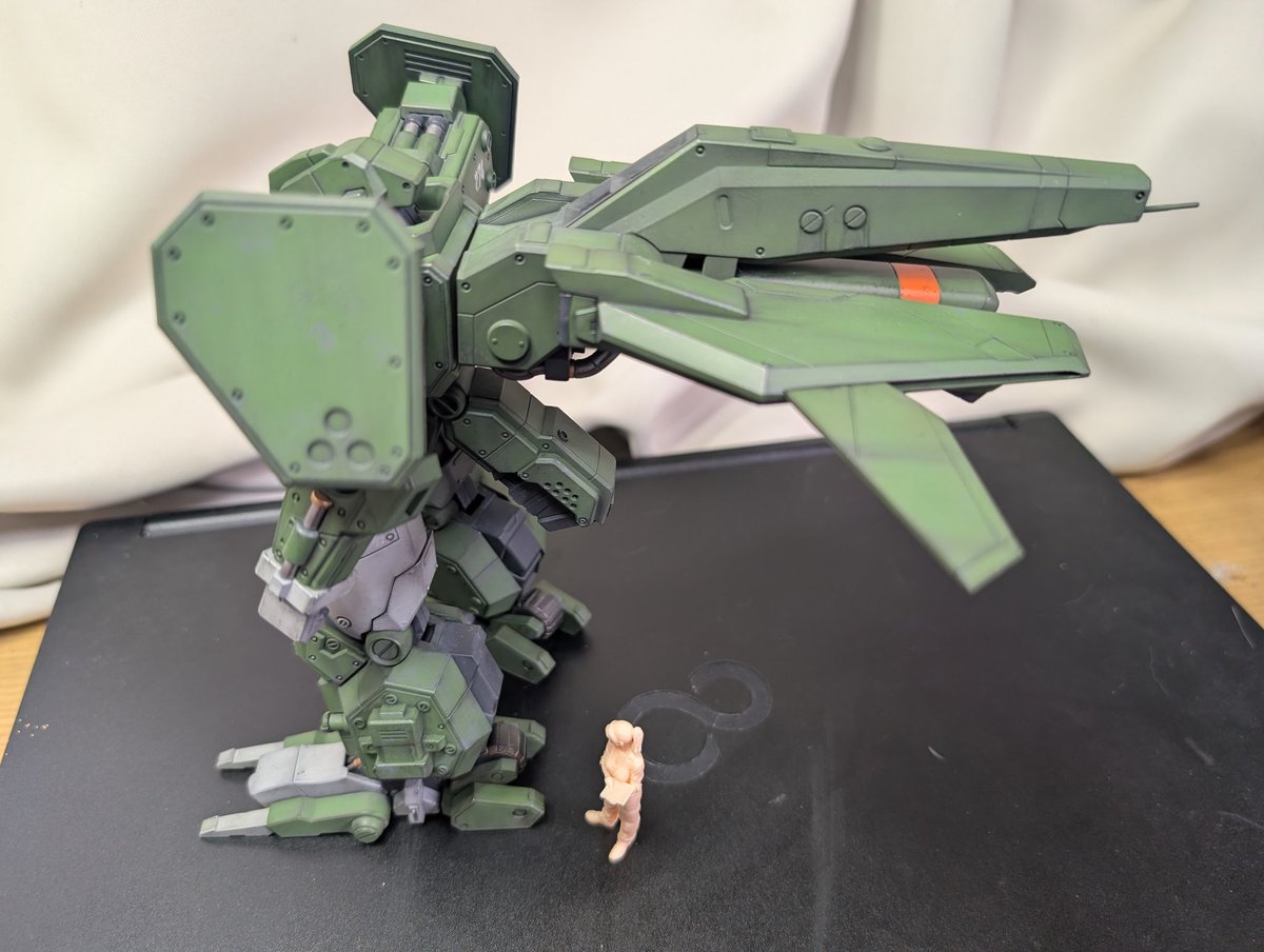 Sh122114's tweet photo. 対比用のフィギュア買ったので再投稿させて下さい。
いやあ、どれも大変でした😅

#重装騎兵ヴァルケン
#重装騎兵レイノス https://t.co/z2NBPcEFZ9