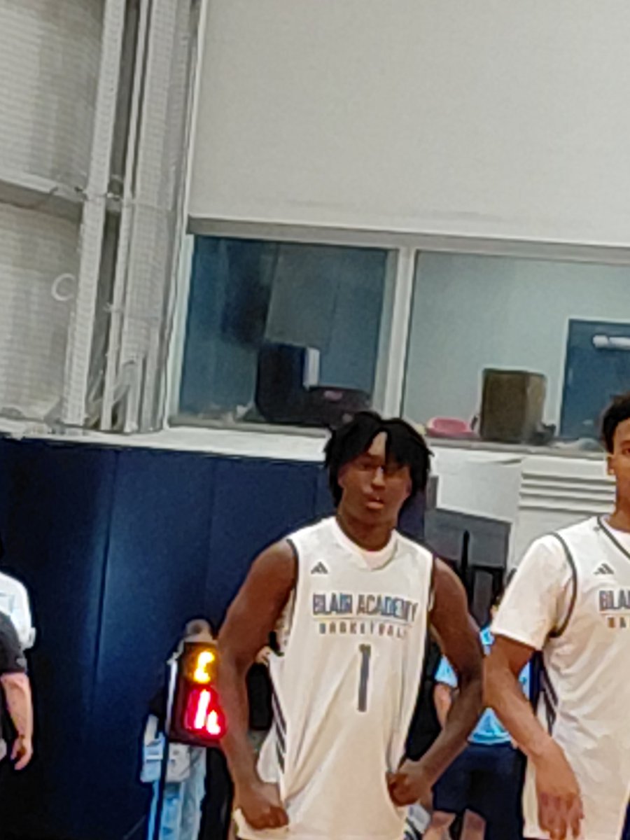 chickg3's tweet photo. Saturday morning Unsung guys @MidAtlanticISTC from OSL- 6'5" '28 Supreme Hinton (p-l) and from Blair Academy- 6'0" '28 Lenox Nickles #1, 6'3" '27 Ray Fernandez #11 and 6'4" '28 Cam Anderson #4. https://t.co/0nWT49770V