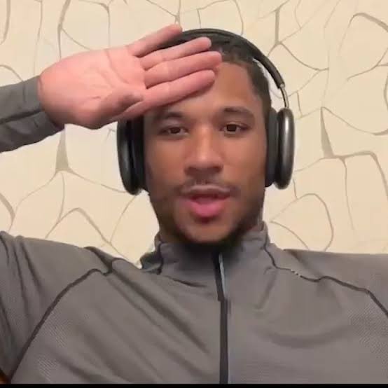 r_31rrrr's tweet photo. Oh my God. Captain. Jalen Brunson. Born to play basketball https://t.co/8IsZqJc7kU