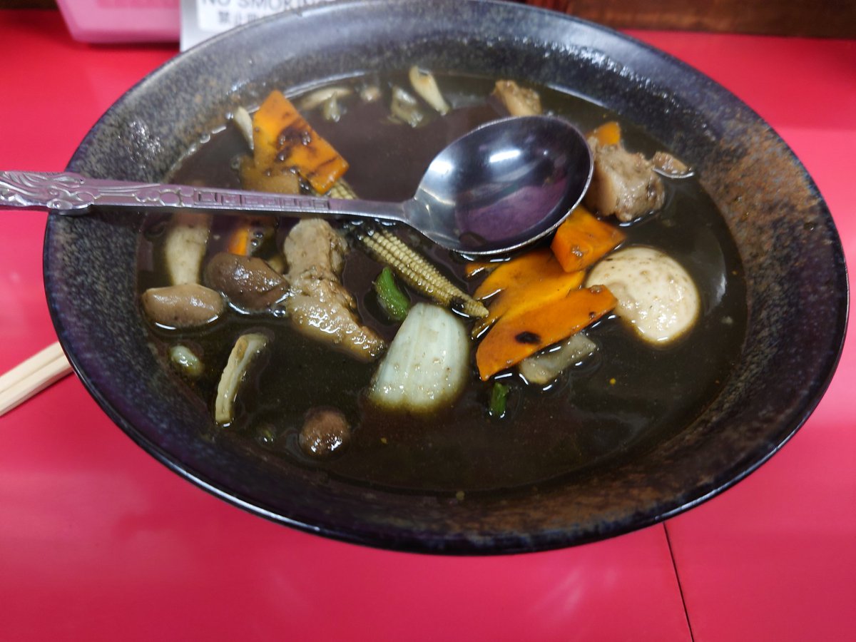 TMN023's tweet photo. 新潟5大ラーメンの1つ、三条のカレーラーメンです https://t.co/RTWPRto8vH
