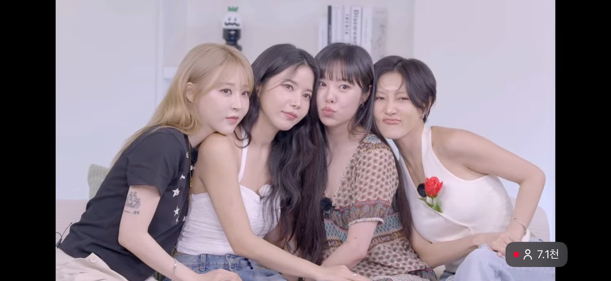Moon0516oo's tweet photo. 알고 있습니당💚

#BLOOMMOO #MAMAMOO #4WARD #Four_as_one #Moving_4WARD https://t.co/Hjw0rMKAOC