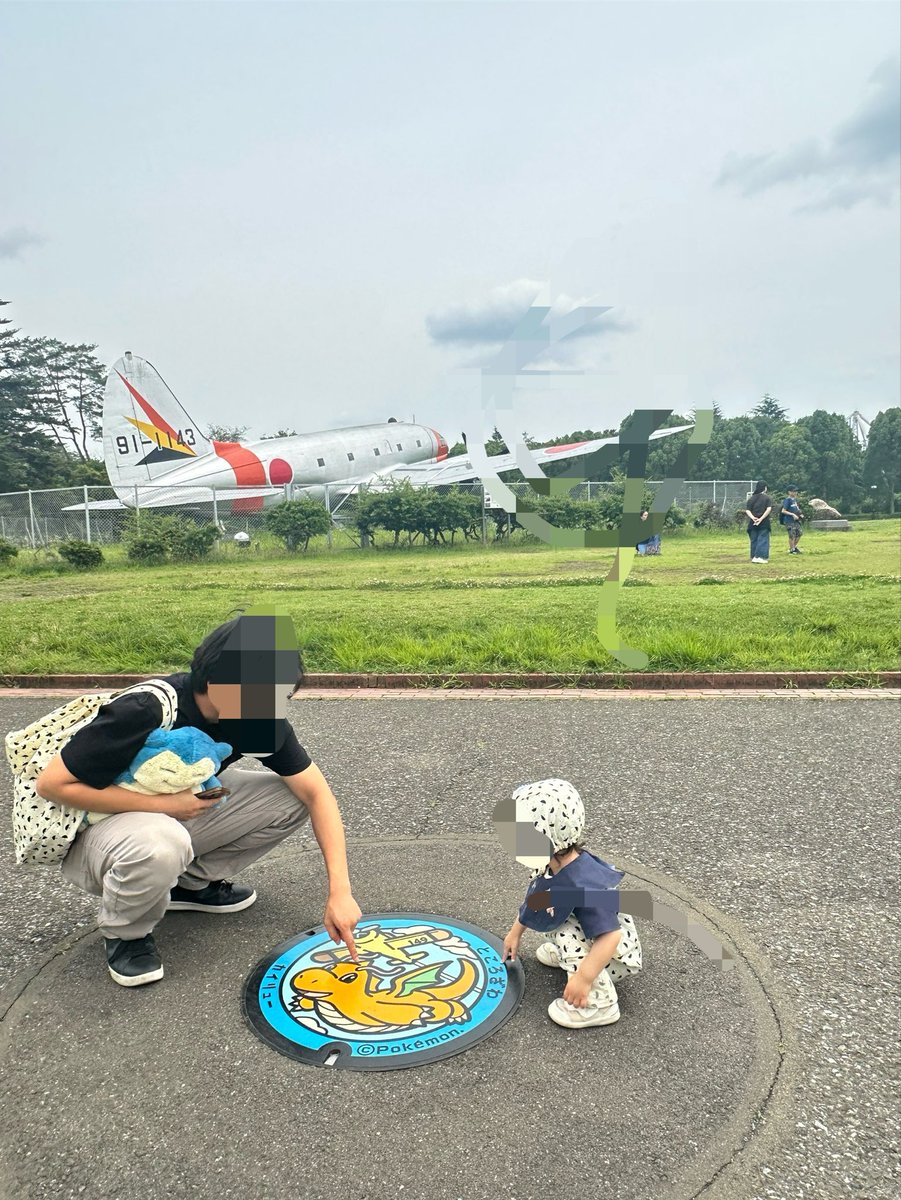 YOSHlMI's tweet photo. 家族でカイリューのポケフタを拝みに来たよ https://t.co/ac9m0ewUqE