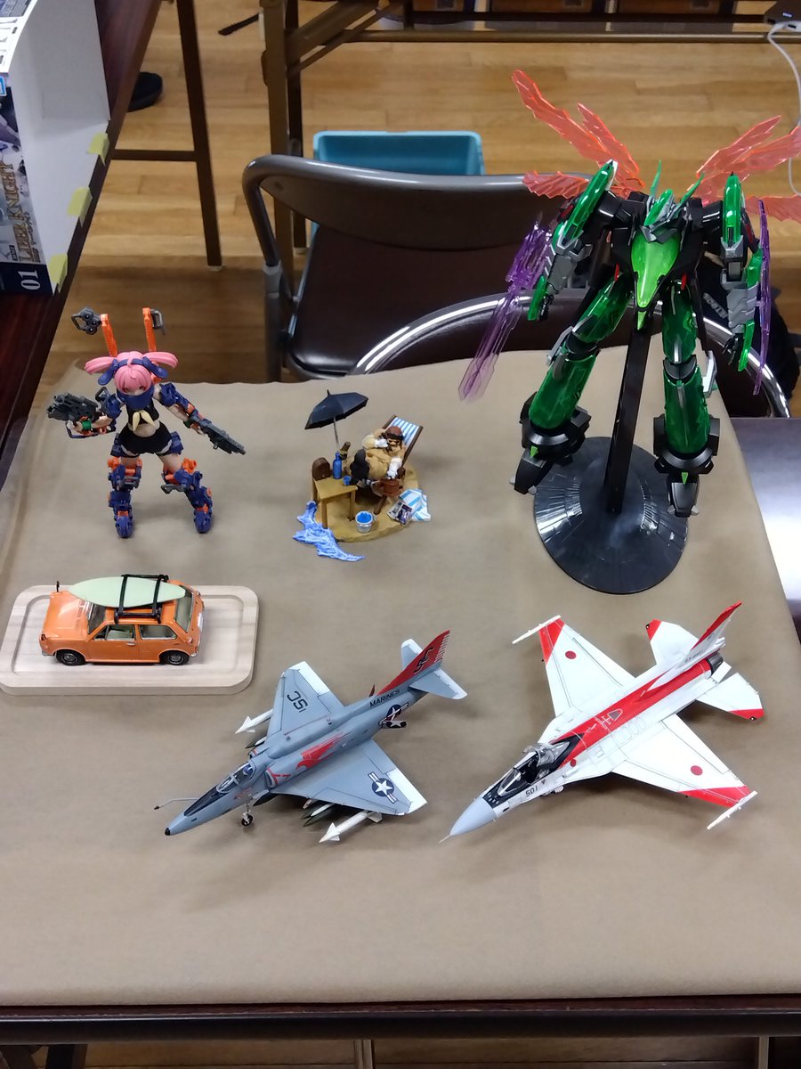 yoshio_gen2's tweet photo. アイプラザ豊橋でソラカナホビーさんの展示会「ソラ展」に参加しています。
大盛況です。
#ソラカナホビー 
#アイプラザ豊橋 
#豊橋市 
#プラモデル https://t.co/b5oEyIQjTf