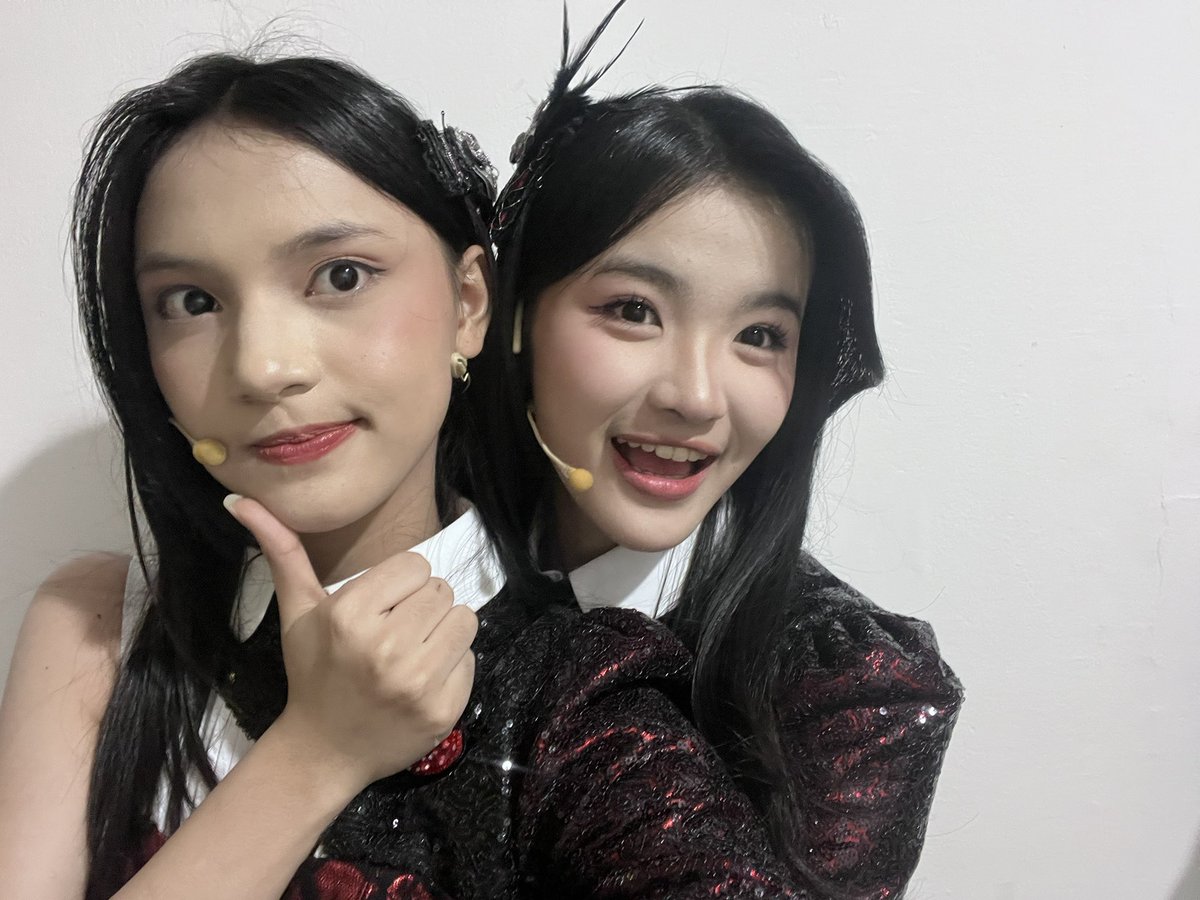 A_VirgiJKT48's tweet photo. foto bersama kakak”!!! https://t.co/yufpzmHexH