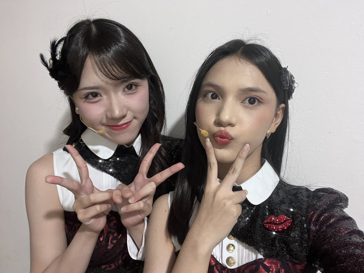 A_VirgiJKT48's tweet photo. foto bersama kakak”!!! https://t.co/yufpzmHexH