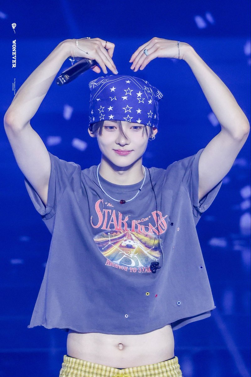 writemywonz's tweet photo. i love him so much :(((( https://t.co/XAfeNlVTAO