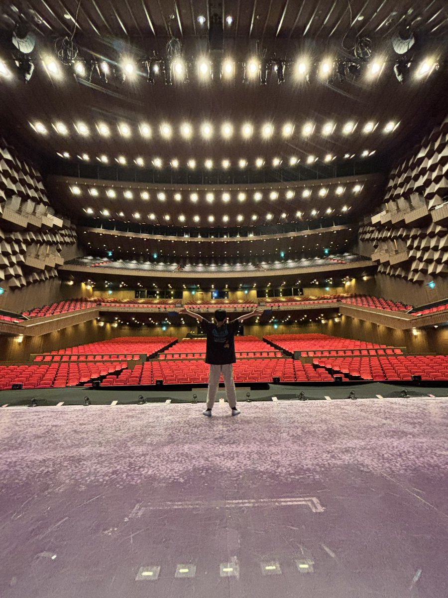 SET_1979's tweet photo. 【瀧上颯太】が出演しておりましたミュージカル「#チャーリーとチョコレート工場」が6/24に大阪フェスティバルホールにて無事大千穐楽を迎えました。
川越から始まり日生、博多、大阪と長期工場見学を終えました。
多くの皆様に沢山ご声援を頂き、本当に有難う御座いました。
#チャリチョコ
#瀧上颯太 https://t.co/h7rhMFOY46
