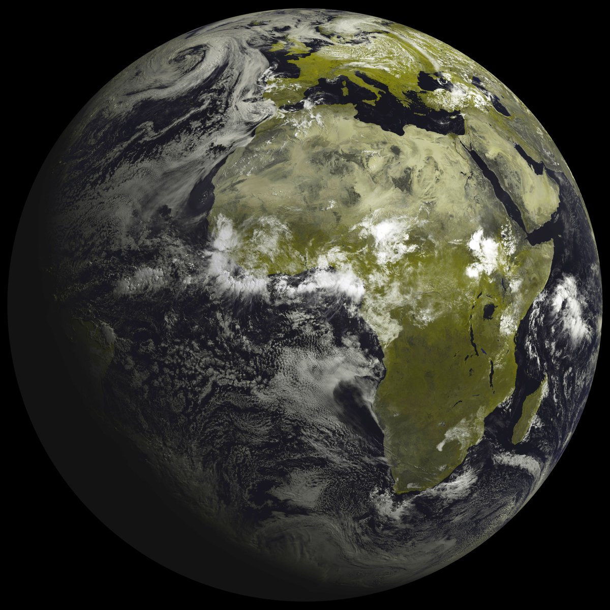ja6_uar's tweet photo. Meteosat Third Generation MTG-I1 received via 80cm Dish ( Eumetcast ) KU-Band / decoded with #satdump https://t.co/Jsw6nbJC12