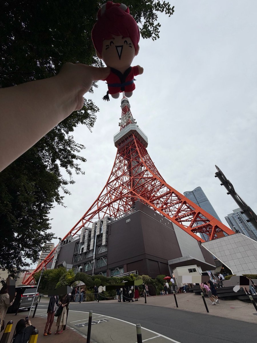 tsuki_wind's tweet photo. おさななCITIZEN巡りしてきた〜！楊國福で麻辣湯食べて東京タワーも行った！よっ！日本一！歩きすぎてヘトヘトでハイドアウト夜の部行ってくるよ〜🙌 https://t.co/5xoBKuJ2Wl