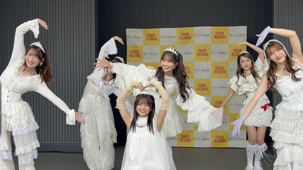 PAMpuwa's tweet photo. 2026.06.14
DЯAW♡MEリリイベ
ららぽーと立川立飛2Fイベント広場

#DRAWME
#福留光帆  
#森脇梨々夏  
#みりちゃむ  
#風吹ケイ  
#二瓶有加  
#立野沙紀 https://t.co/wnuxp7TeQE