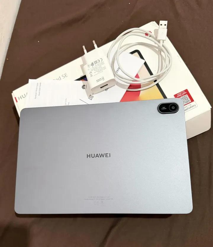 sp_spill's tweet photo. MAAF PAMER🔥🔥 
Aku beli tablet 2jtan puas banget dipake buat multitasking kerjaan di ms office, editing konten, nonton youtube/netflix dan zoom meeting, main game. Fix berasa punya laptop mahal😭🙏

#minggu #buntil #demo https://t.co/mBJZA8dSFw