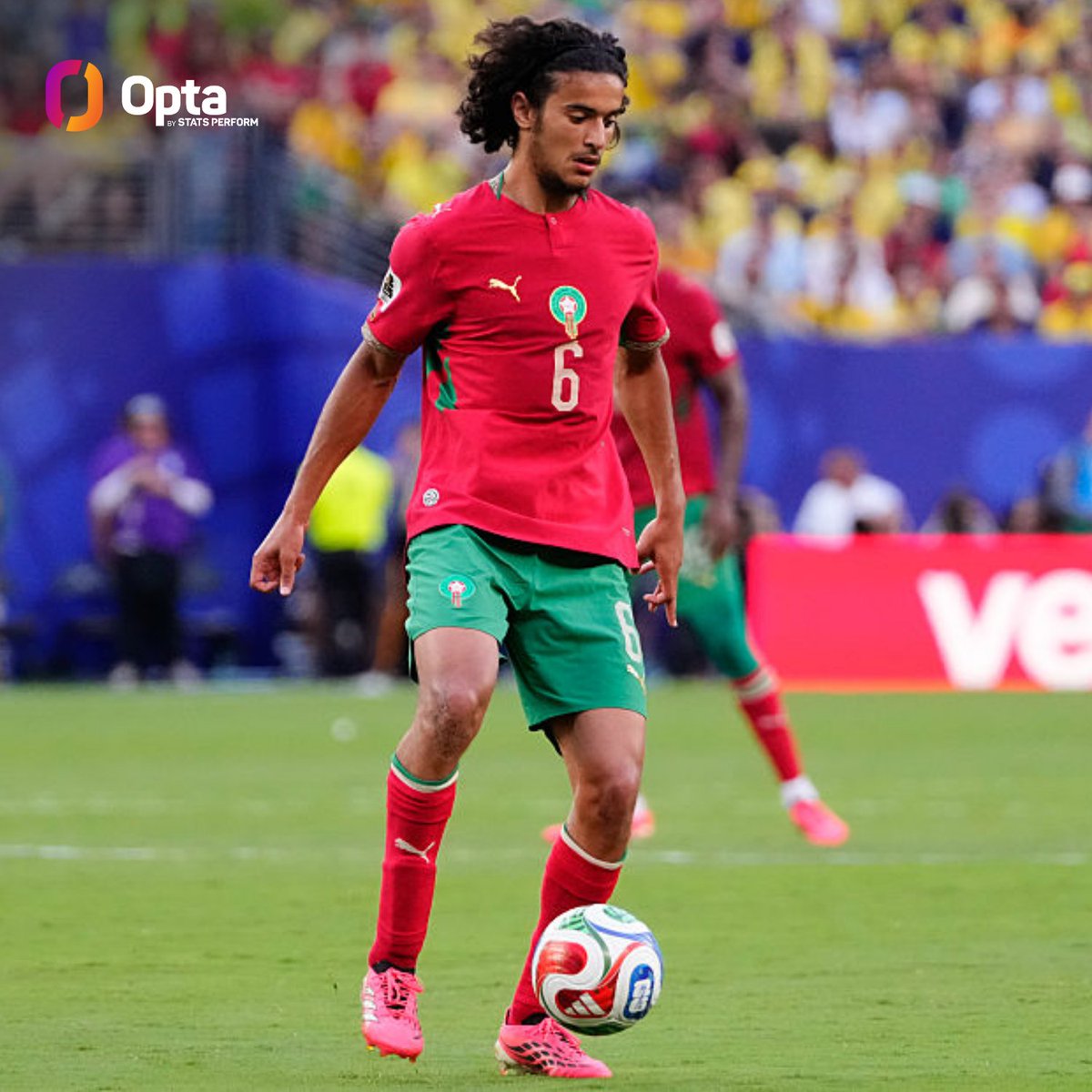 OptaJoe's tweet photo. 60 - Ayyoub Bouaddi completed 60 passes for 🇲🇦 Morocco against 🇧🇷 Brazil.

At 18 years and 254 days, he's the second youngest player to complete 50+ passes in a FIFA World Cup match in the last 60 years.

Skilled. https://t.co/M4DAn2wznO