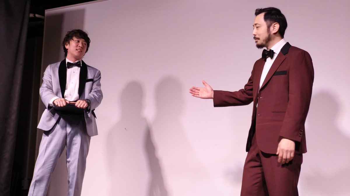omoteya00's tweet photo. 森田GM×金澤TKCファクトリー ツーマンライブ「#蝶蝶結び」
東西漫談家のツーマンライブ。ネタ2本ずつ。面白かったです。ネタ後の漫談談義も楽しい。
大阪は漫談する人少ないので東京漫談倶楽部を開催できる環境が羨ましい。
漫談楽しいので漫談する人増えて欲しいです。
#楽屋A https://t.co/Rb2O7dNBLh