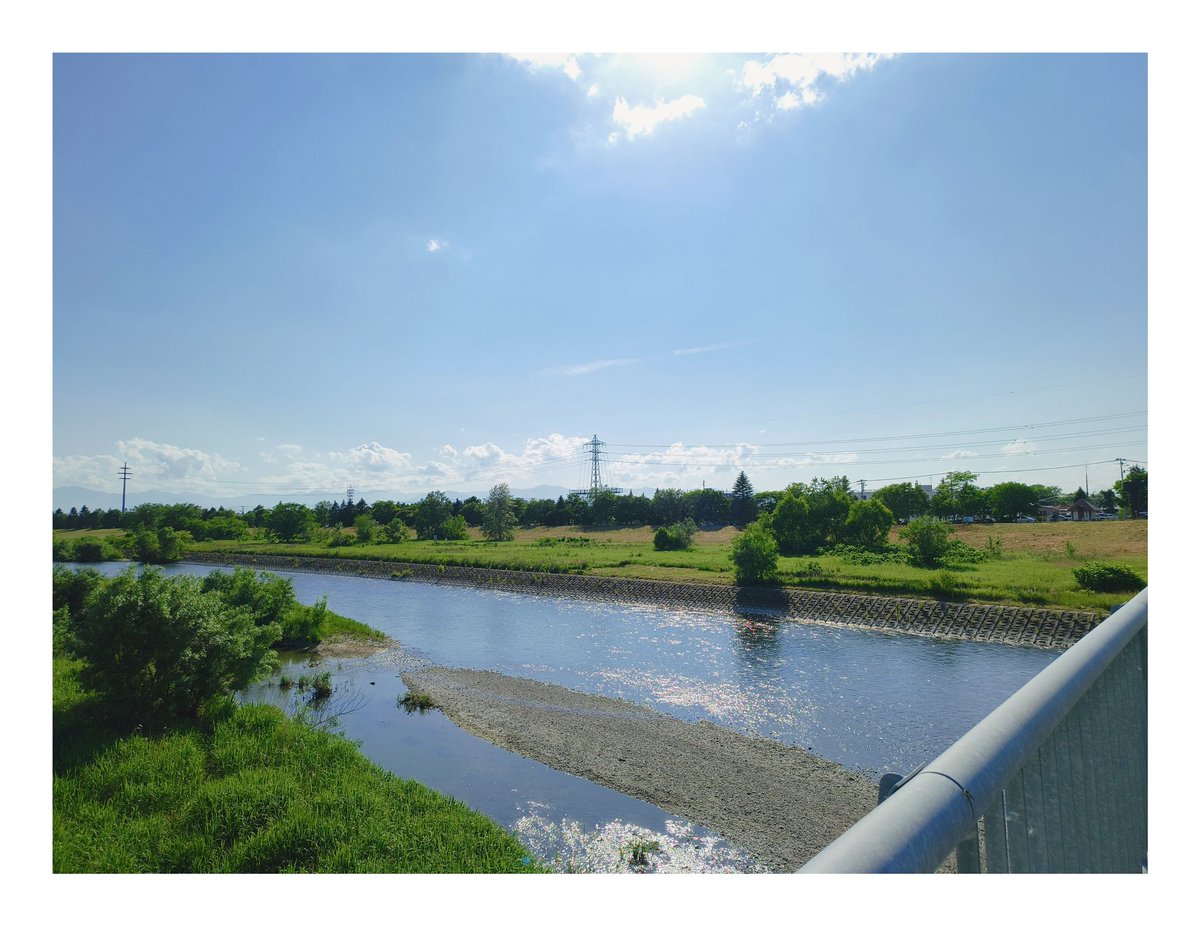 Donuchan_'s tweet photo. 天気いいね🌞🌱

隣の町まで散歩して行ったのはマックでしたʅ(  ˙-˙  )ʃ https://t.co/IWSX3pICHt