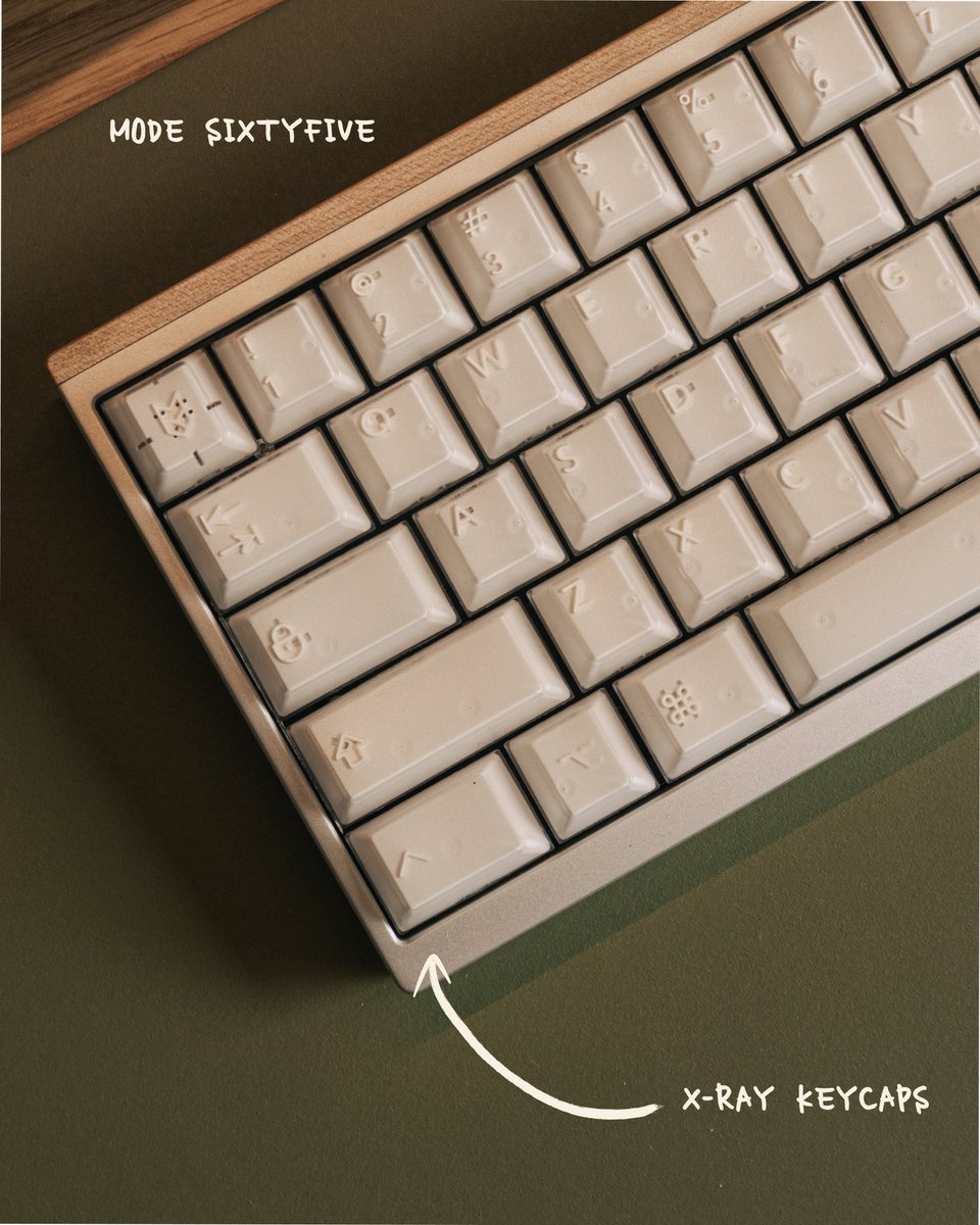 OscarMattiss's tweet photo. Some of my fave June peripherals. Happy Sunday. #logitech #modedesigns #xraykeycaps #grovemade #macsetups #desksetups #keyboard https://t.co/SoVFyTYsvH