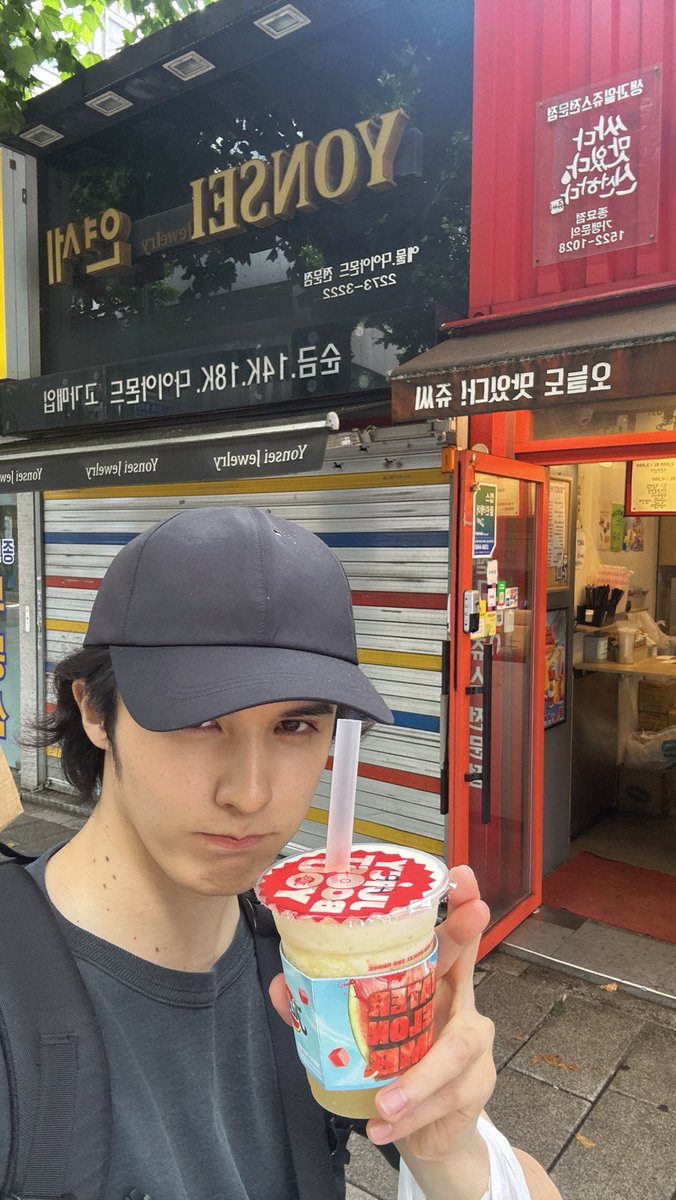 sutanmiJPN's tweet photo. 韓国思い出2 https://t.co/XkQWE1bVGK