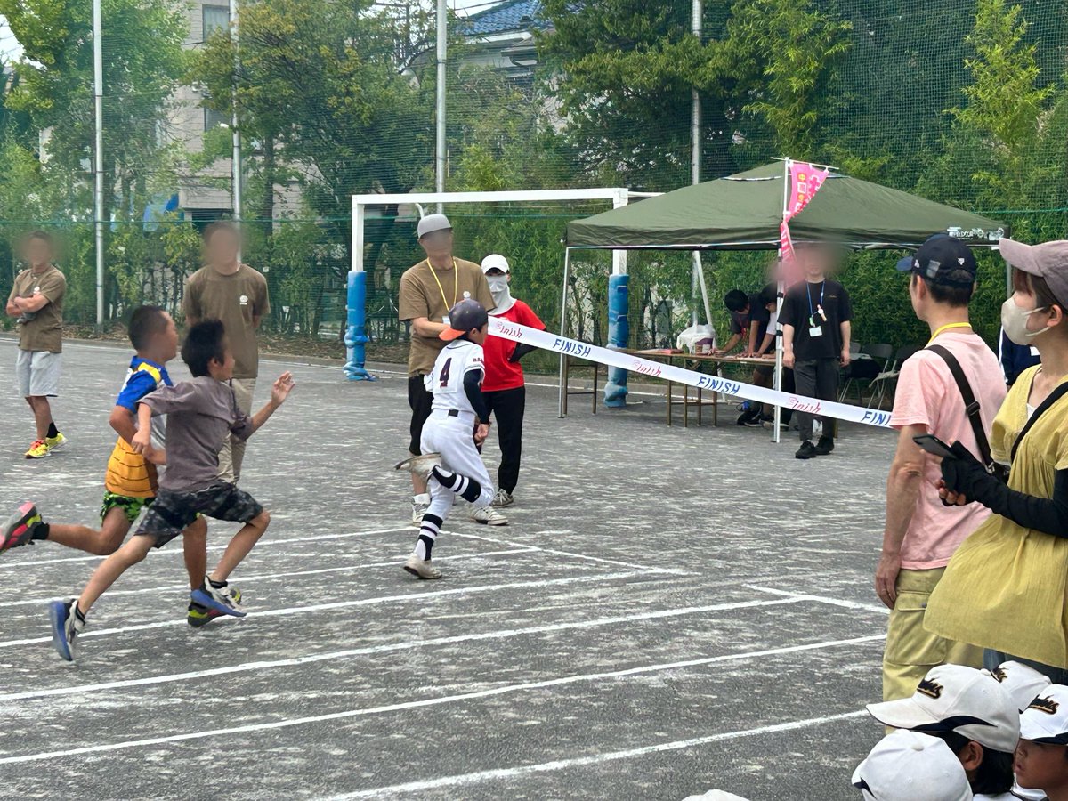 59Hori's tweet photo. 2026.6.14(日)
地域住民の健康と体力向上を図るとともに、世代を超えた交流と親睦を深める事を目的に『北小岩地区区民運動会』が行われました🏃‍♂️‍➡️
私も各町会テントで様々な方との交流で話に花が咲きました。楽しいひと時を過ごさせて頂き、ありがとうございました😊 https://t.co/R6zHzzhAhu