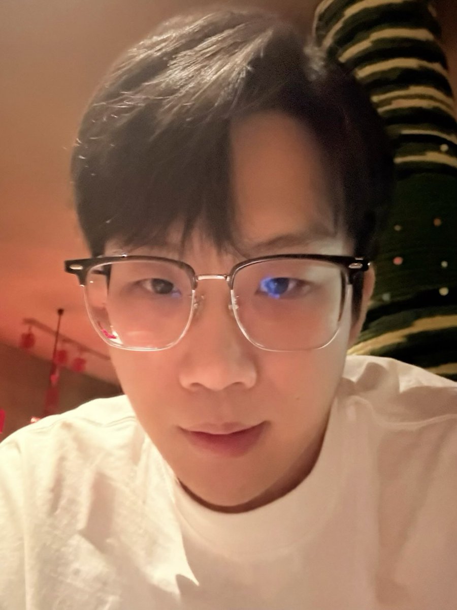 Yanyyrpl's tweet photo. 青岛交友的啊 https://t.co/XmJFIBSeVC