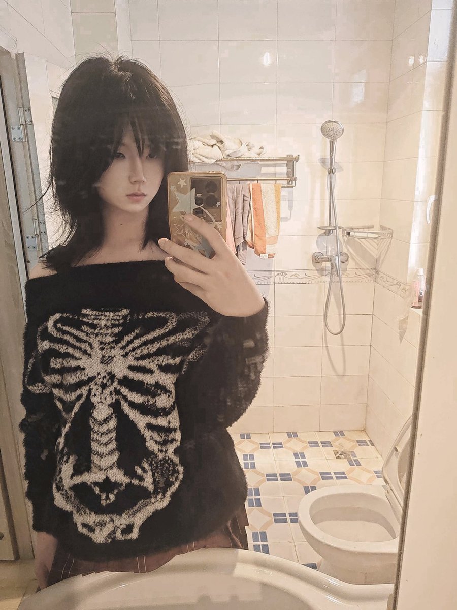 Gabriel__0419's tweet photo. 认知滤镜失效 #着ぐるみと中身
#kigurumi #美少女 https://t.co/qxcT2g8Dh7