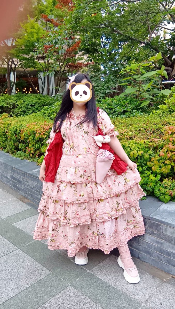 ldepfy's tweet photo. 今日はピンクハウス https://t.co/PPLjvNMmdX