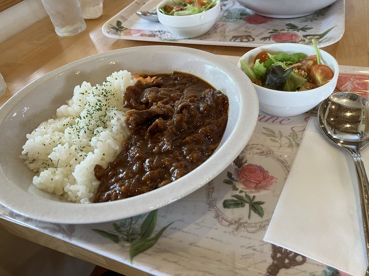 tomousa4's tweet photo. なぜか今日もハヤシライスとケーキでまったり☺️
結晶図を使ったワークショップに参加♪
みんなでワイワイ楽しかったです。今日も幸せ❤️幸せ😊
ありがとうございます🙏 https://t.co/XcSqSgNpRA