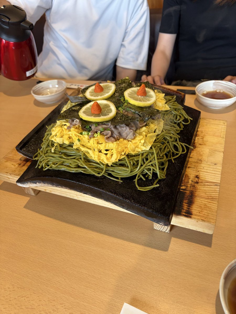 kq0gv's tweet photo. 旅行終了
帰ってゲームや https://t.co/E0F3D9skS1