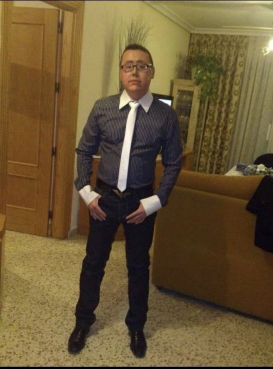 andresk_32's tweet photo. Este tweet tiene 3 puntos destacables:

1) eres un acosador sexual 
2) tienes 40 cuentas para que pensemos que eres otro 
3) eres este https://t.co/OFO814n7Zw