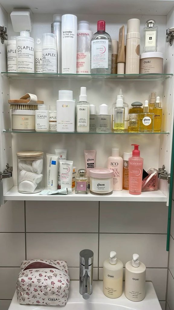 aulineboards's tweet photo. Morning routine >3 https://t.co/csb5m7SzdI