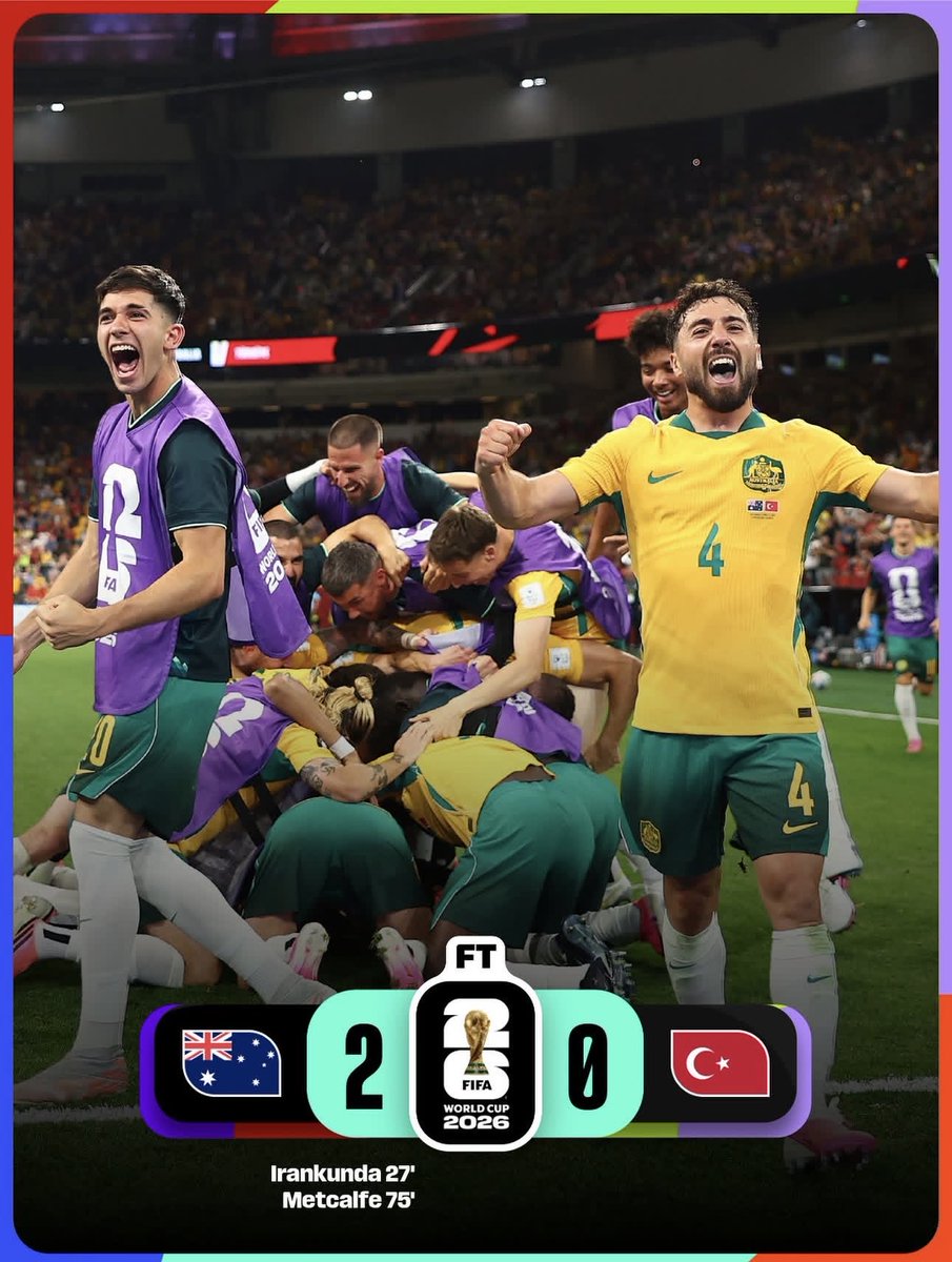 Kurdish_Zionist's tweet photo. Erdogan said #Turkey will win the #WorldCup 😂😂😂
Vamooos #Australia 💛💚 https://t.co/nlaxBZwaJh