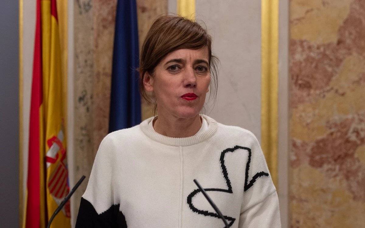 Joseda_96's tweet photo. A los que han impuesto a estos candidatos (sin primarias) les molesta que Podemos en este caso en la comunidad de Madrid, vote a Ione Belarra como candidata, que se puede presentar cualquier militante y no sólo lo habrá en la Comunidad de Madrid.

Saquen sus conclusiones. https://t.co/dwIzeqdl6r