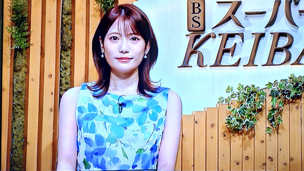 baucyan1's tweet photo. #竹俣紅 #BSスーパーKEIBA #宝塚記念

ブルーの花柄ノースリーブが爽やかな竹俣さん👩💄👗🪻🏇🏆✨️ https://t.co/j1ACa7AB0y