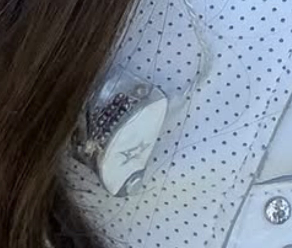 LaliceUpdates's tweet photo. new in-ear monitor with her logo of alter ego ⭐️🤍

ctto

@wearelloud @FIFAWorldCup
 
LISA OPENING CEREMONY
#LISAxGOALS 
#LISAxFIFAWorldCup https://t.co/18NyBBiUob
